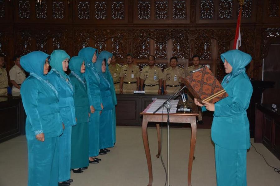 Enam Orang Dilantik Menjadi Ketua Tim Penggerak PKK Kecamatan