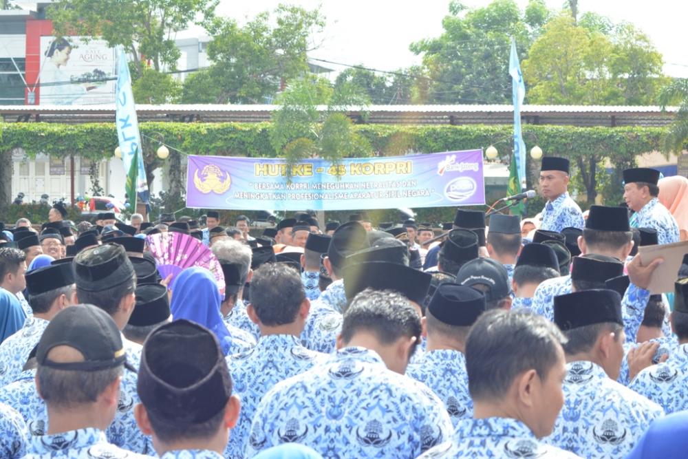 Bupati Bangga Berjuang Dengan Rakyat Batang