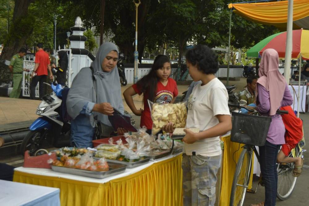 60 UMKM Ramaikan Bazar Takjil Veteran