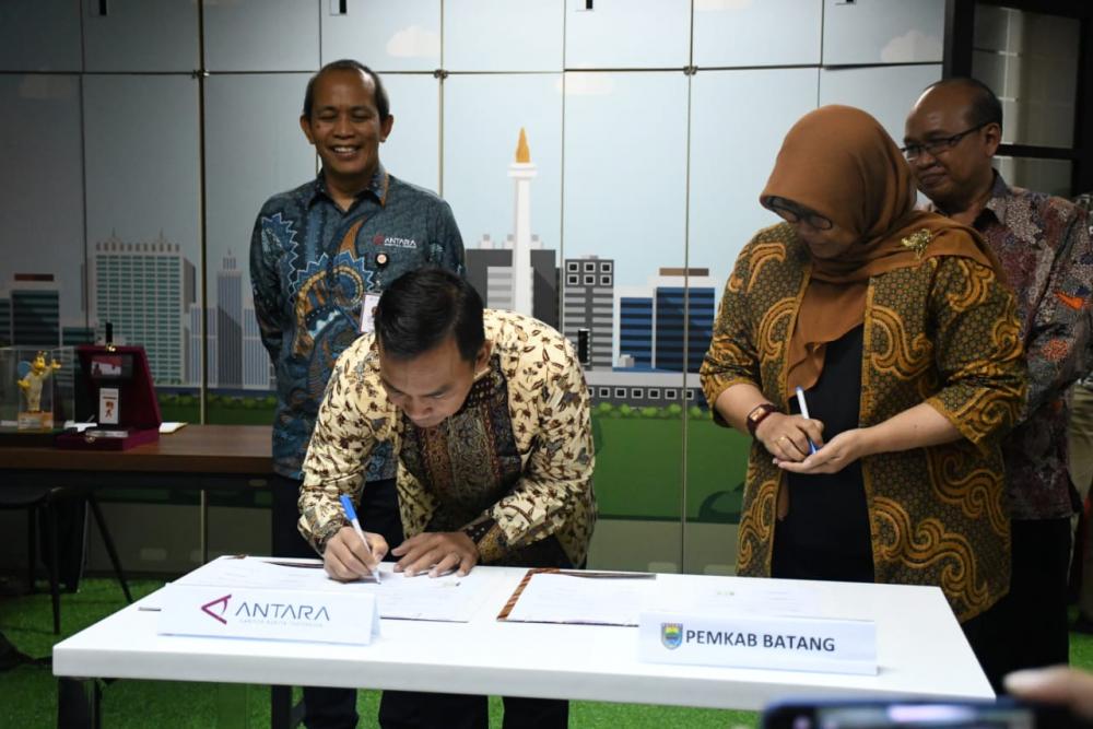 Pemkab Batang Tambah Satu Videotron Untuk Informasi Pelayanan Publik  