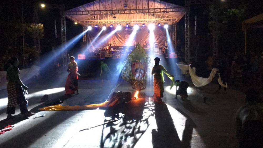 Rumah Kita, Bangkitkan Seniman Batang Berkreasi Seni