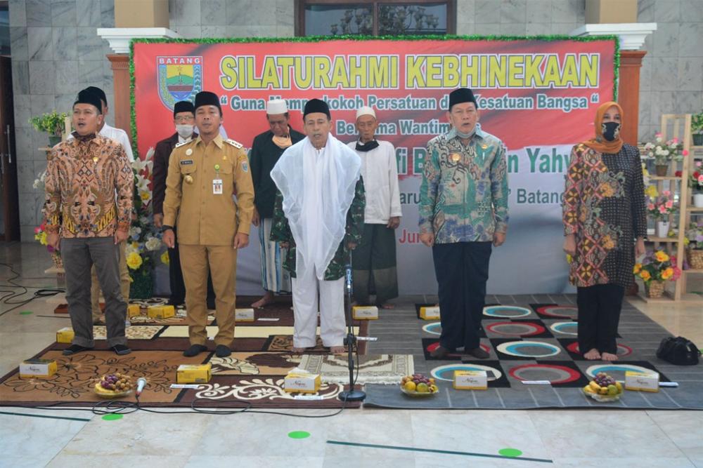 Wantimpres Silaturahmi Kebhinekaan Ke Masjid Dan Gereja di Batang