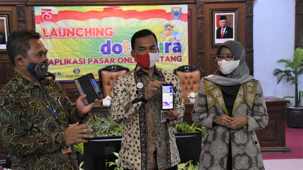 Aplikasi â€œDotukuraâ€ Efektifkan Warga Batang dalam Berbelanja