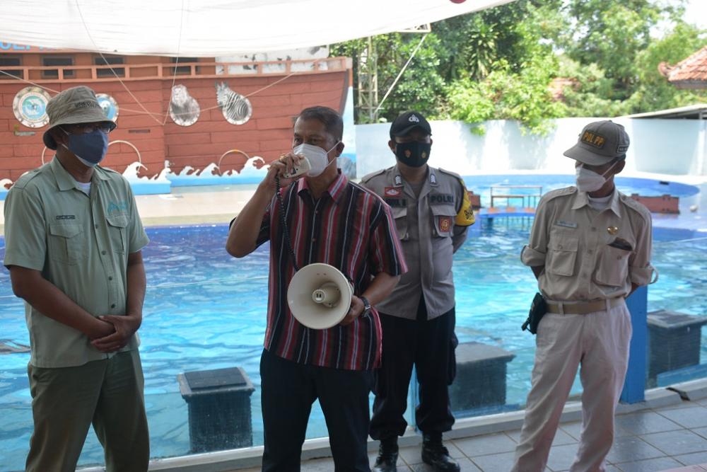 Obyek Wisata Batang Dolphin Center Segera Dibuka
