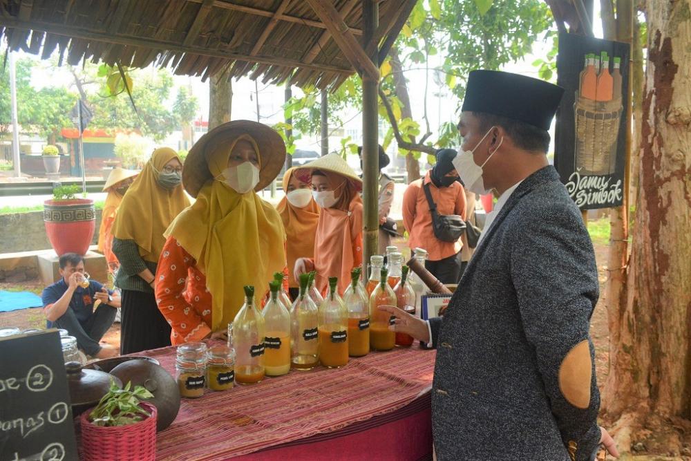 Pasar Minggon Jatinan kembali Dibuka, Pengunjung Harus sudah Divaksinasi