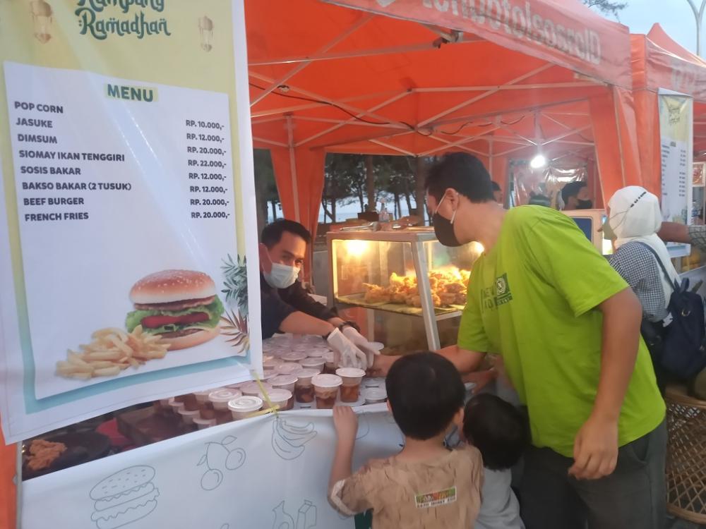 Nikmatnya Kuliner Seafood Kampung Ramadan SBJ