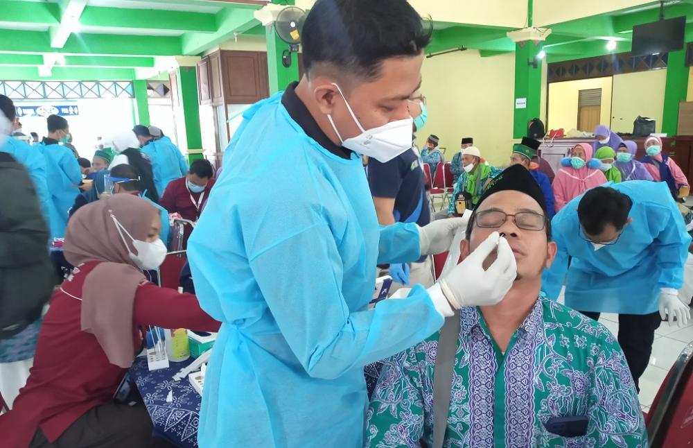 Kembali Dari Mekah, Jamaah Haji Negatif Covid-19