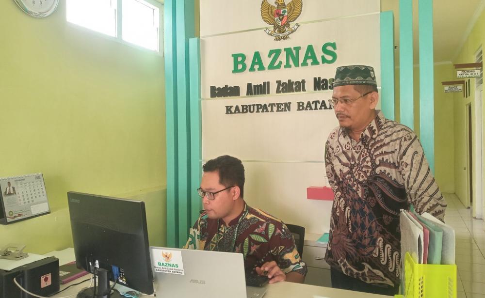 Peduli Cianjur, Baznas Bersama PMI Salurkan Bantuan Finansial