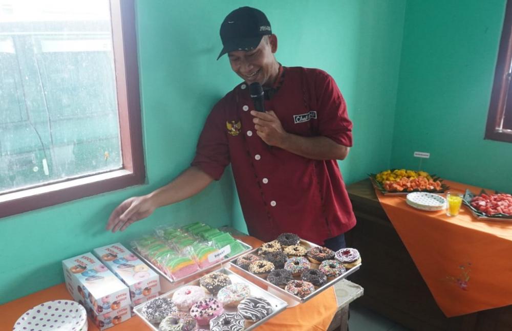 Peserta Program Tata Boga di Batang Dapat 400 Pesanan