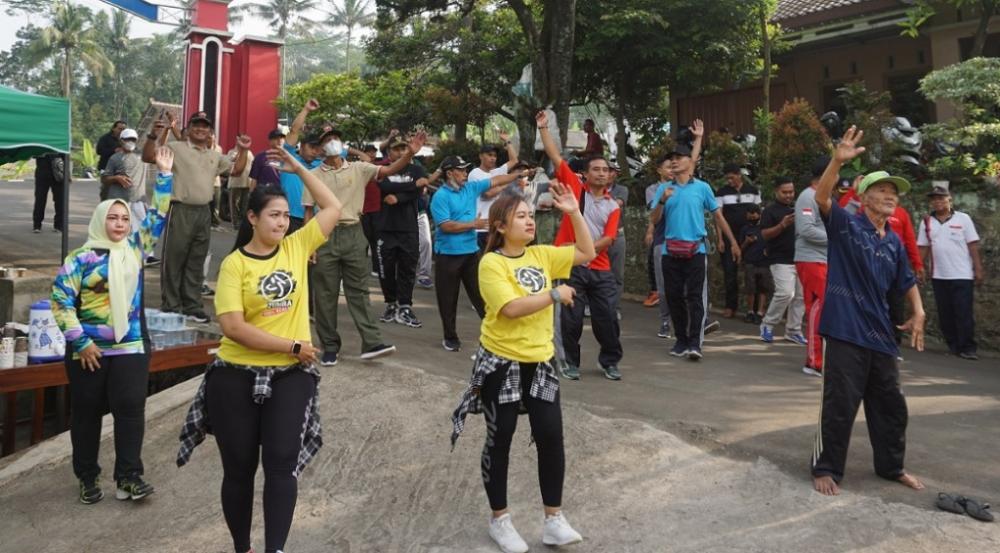 Rekatkan Keakraban, Kodim Batang Senam Bareng Mitra Deradikalisasi