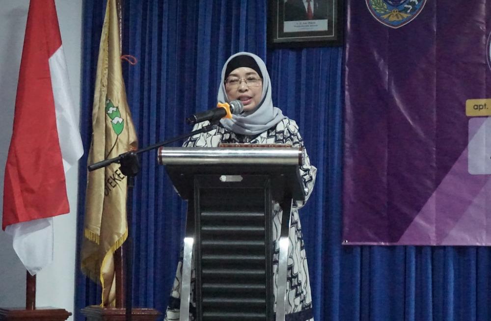 Pj Bupati Batang Minta, Apoteker Layani Masyarakat dengan Maksimal