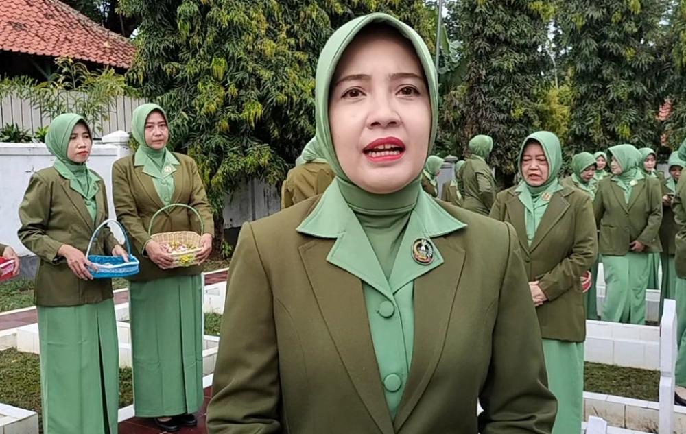 HUT Ke-77, Persit Batang Condong Berbagi Takjil