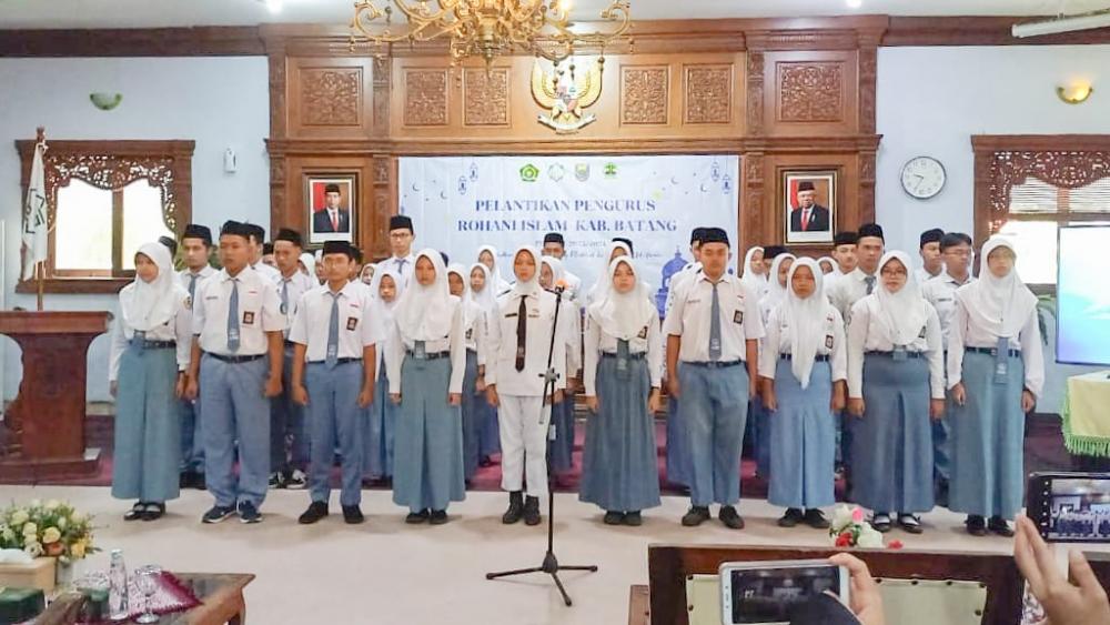 Resmi Dilantik, ROHIS Batang Harus Berperan Aktif Cegah Kenakalan Remaja