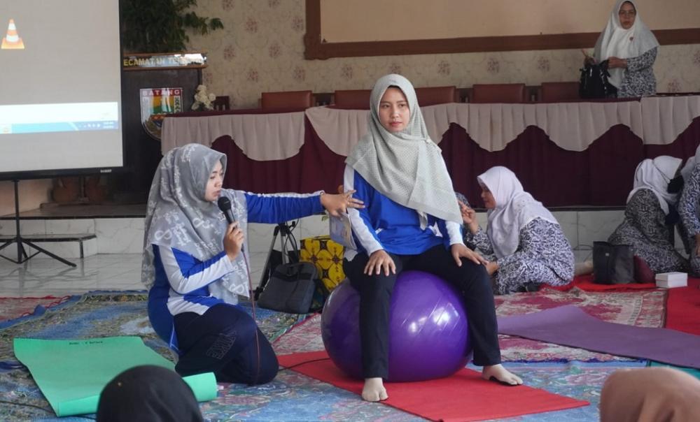 IBI Batang Gelar Bhakti Sosial dan Sosialisasi Pencegahan Stunting ke Ibu Hamil