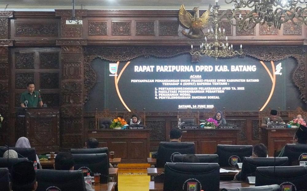 Semua Fraksi DPRD Batang Apresiasi Pj Bupati Batang Dapatkan WTP Ke-7 Dari BPK RI
