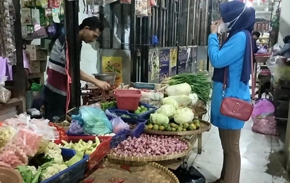 Kemarau Panjang, Pedagang Keluhkan Kualitas Sayuran Menurun