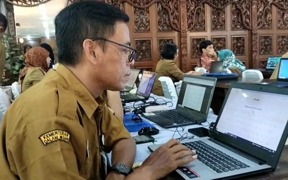 Efisiensi Kinerja, Disperpuska Terapkan Pengarsipan Berbasis Elektronik