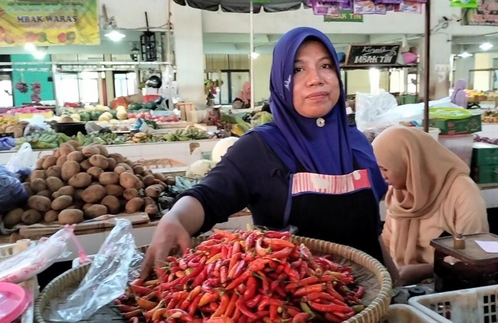 Kemarau Belum Usai, Harga Cabai Kian Meroket