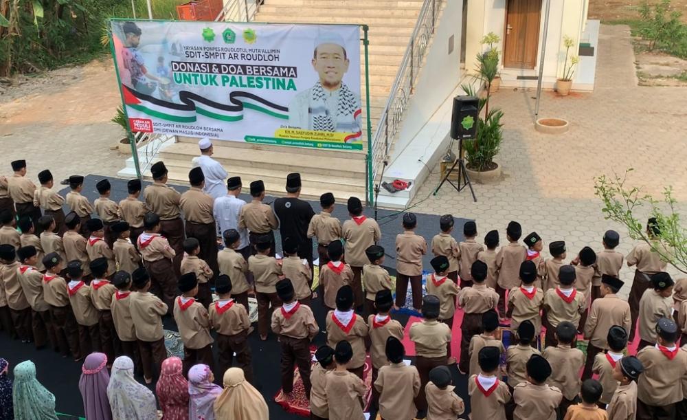 Santri Ar Roudloh Doakan Warga Gaza