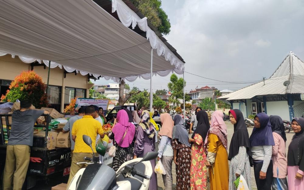 Putaran Terakhir OPM, Ratusan Paket Pangan Diserbu Warga