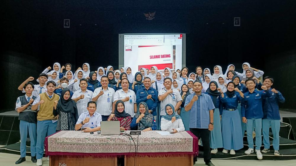 Gali Potensi Kejurnalistikan, Smabah Eduwisata ke RRI