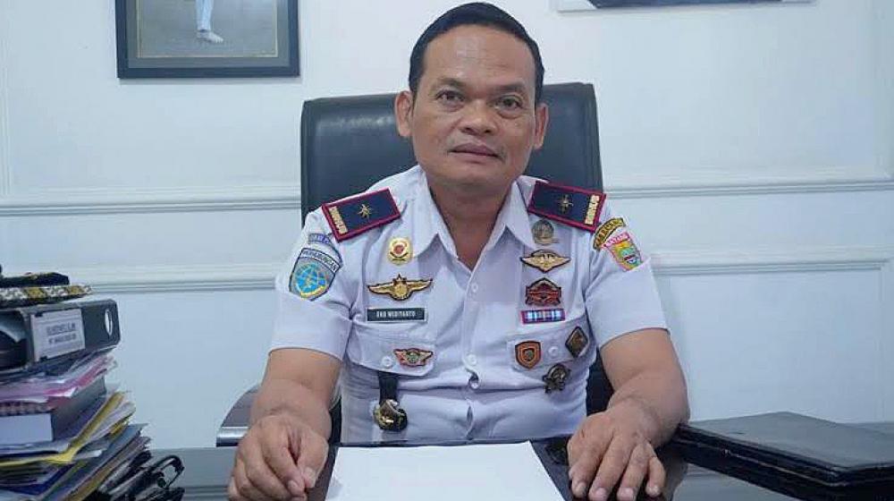 Jelang Nataru, Dishub Batang Pasang Rambu dan Cek Kendaraan Untuk Keselamatan