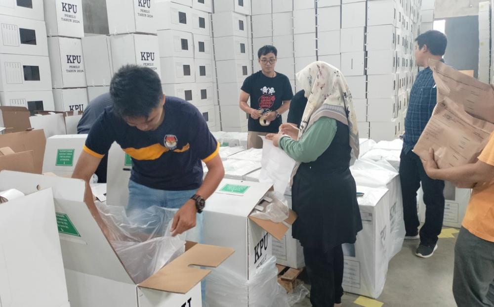 KPU Batang Pastikan Pengepakan Selesai Akhir Januari