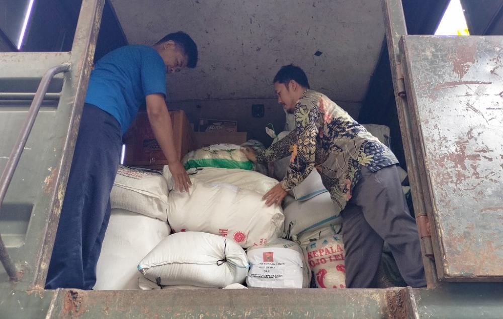 Baznas Batang Salurkan Bantuan Bagi Terdampak Banjir Demak
