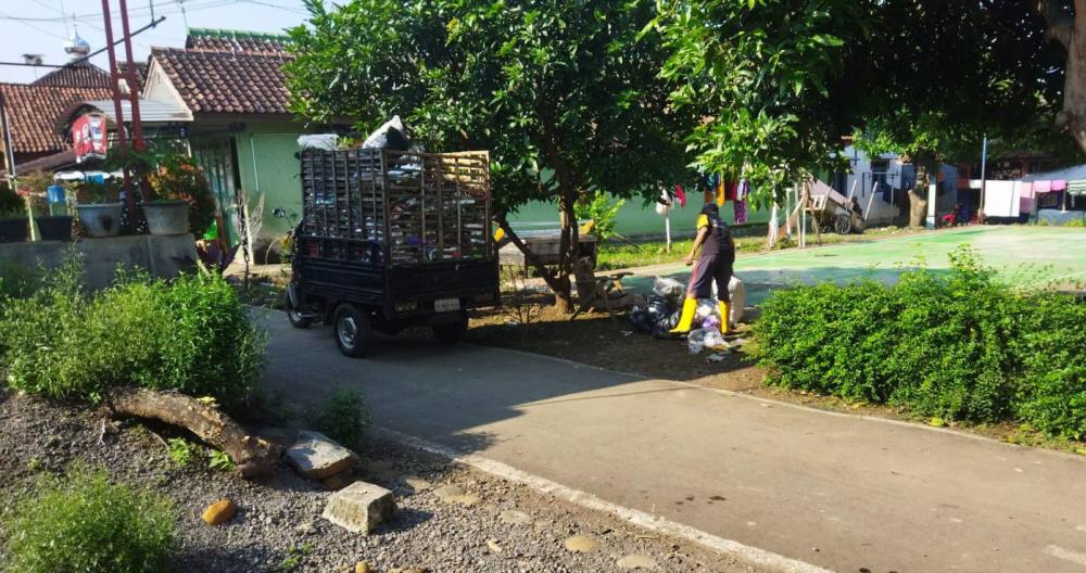 Warga Desa Beji Olah Sampah Ala Jepang