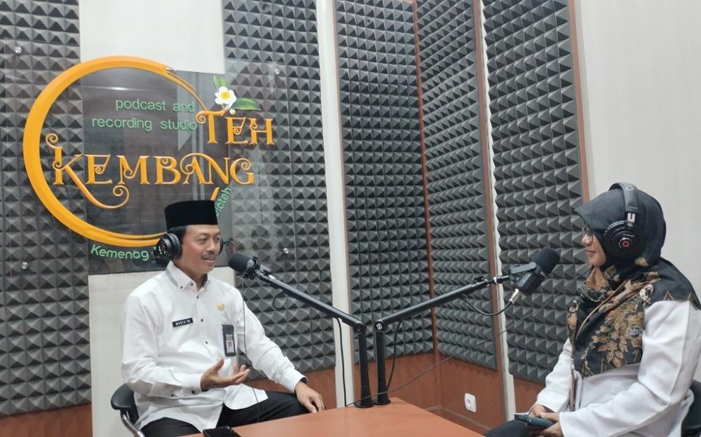 Podcast Kembang Teh, Suarakan Moderasi Beragama secara Digital