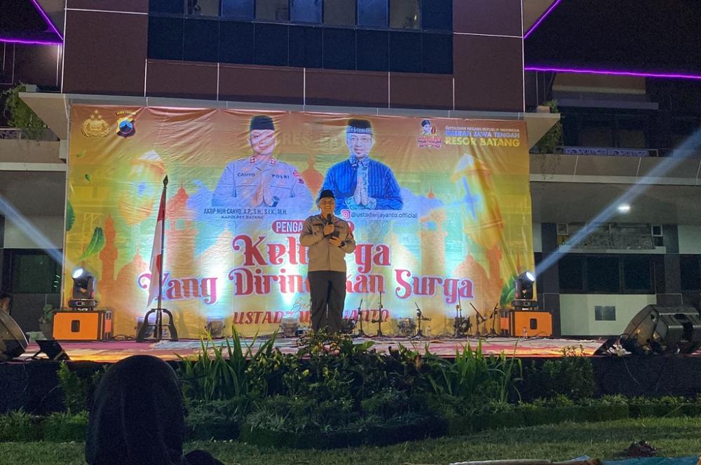 Hadirkan Ustaz Wijayanto, Polres Batang Ajak Jaga Ukhuwah