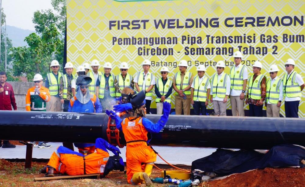 Bahlil Resmikan Pembangunan Transmisi Gas Bumi Cirebon-Semarang Tahap Dua