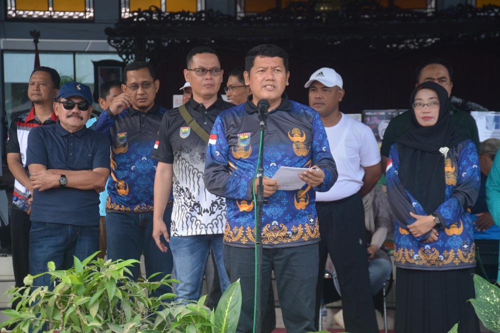 Memeriahkan HUT KORPRI Ke-53, Pemkab Batang Gelar Senam dan Jalan Sehat Bersama ASN