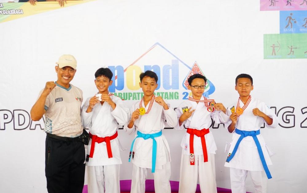 Progres Positif, Ratusan Atlet Karate Batang Unjuk Kemampuan di Popda Kabupaten
