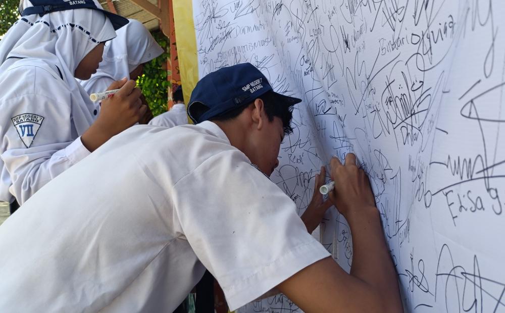 Deklarasikan BARIISAN, Pelajar ESTU Impikan Sekolah Nyaman