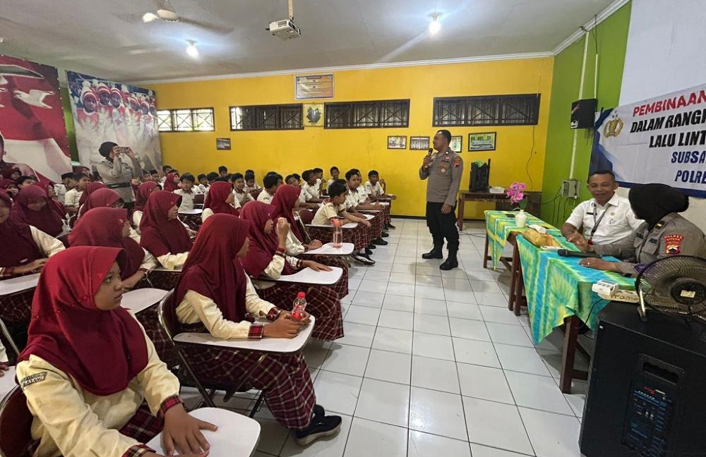 Ops Keselamatan Candi 2025, SDN Proyonanggan 5 Batang Sosialisasikan Melalui Subsatgas Binmas