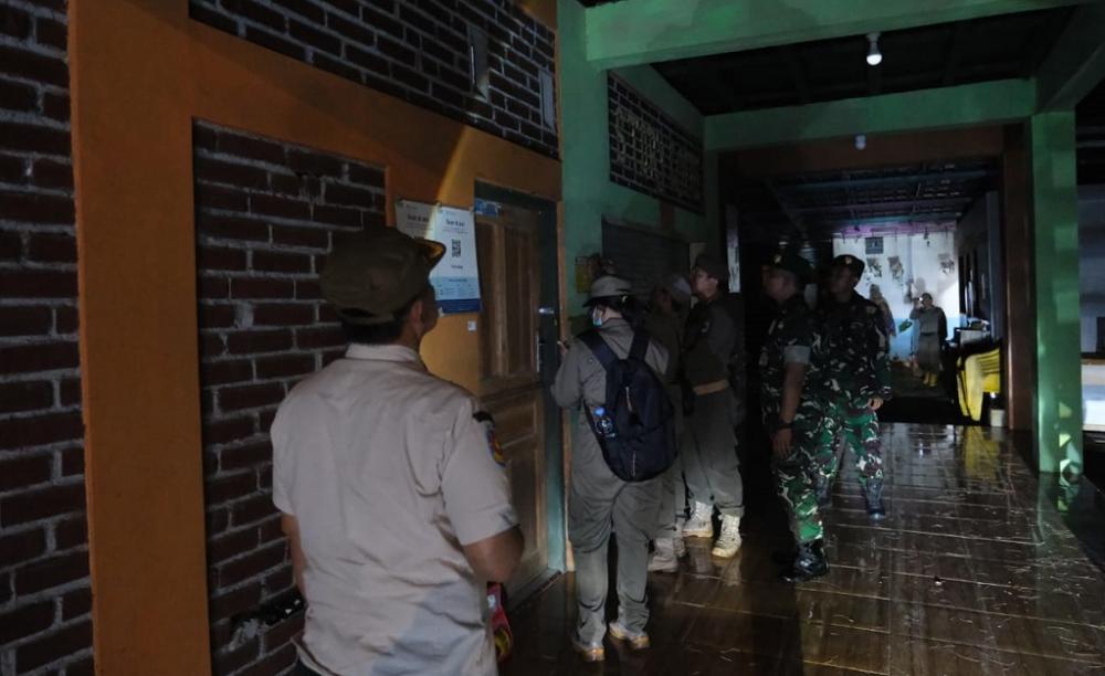 Jaga Kamtibmas, Satpol PP Batang Gelar Operasi Penegakan Perda