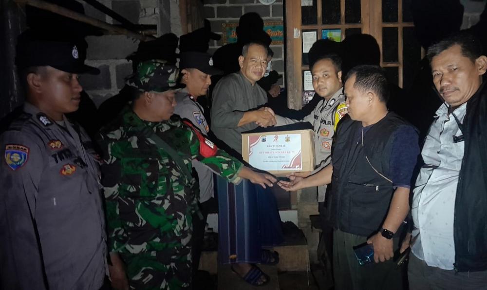 Hujan disertai Puting Beliung Rusak Rumah Warga Surodadi Gringsing