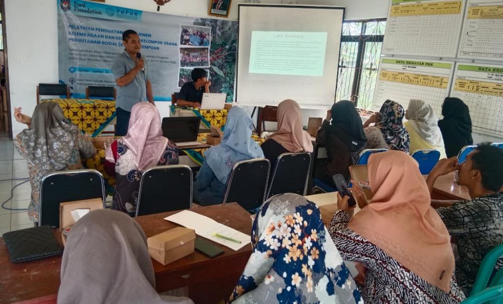 Tingkatkan Kapasitas, Perempuan Desa Silurah Dibekali Penguatan Kelembagaan