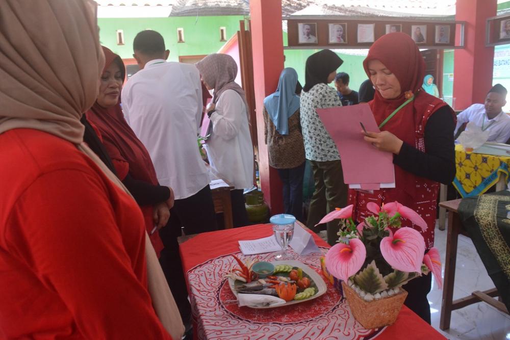Lomba Memasak Ikan Pindang, Meriahkan HUT Ke-80 RI