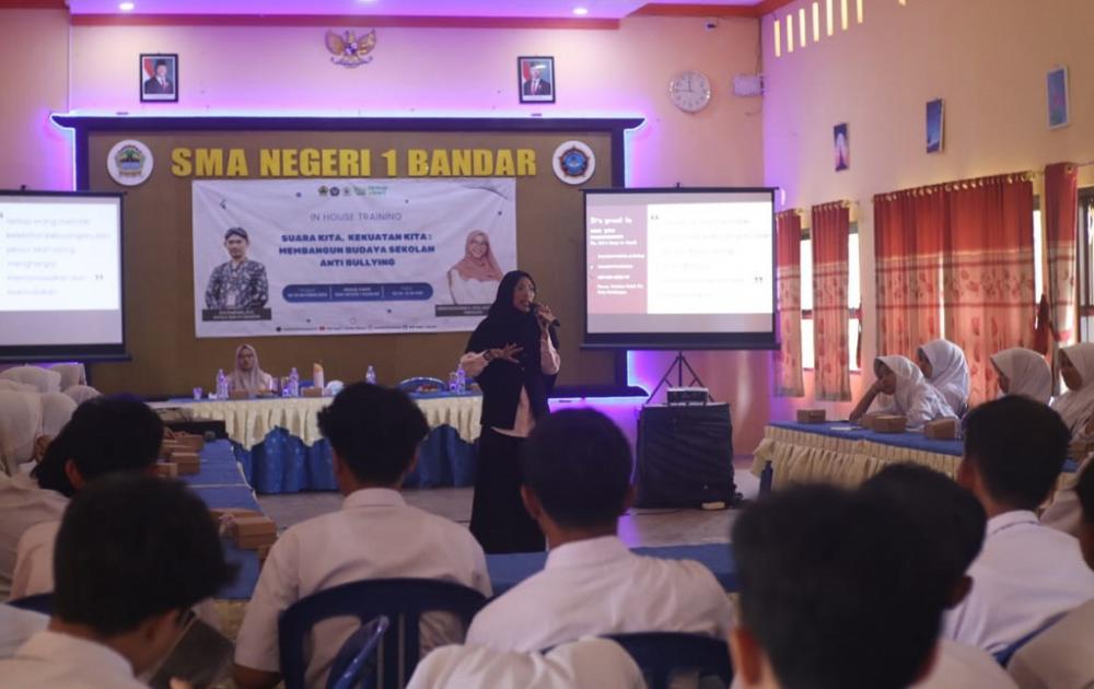 Lawan Perundungan, SMAN 1 Bandar Hadirkan Psikolog