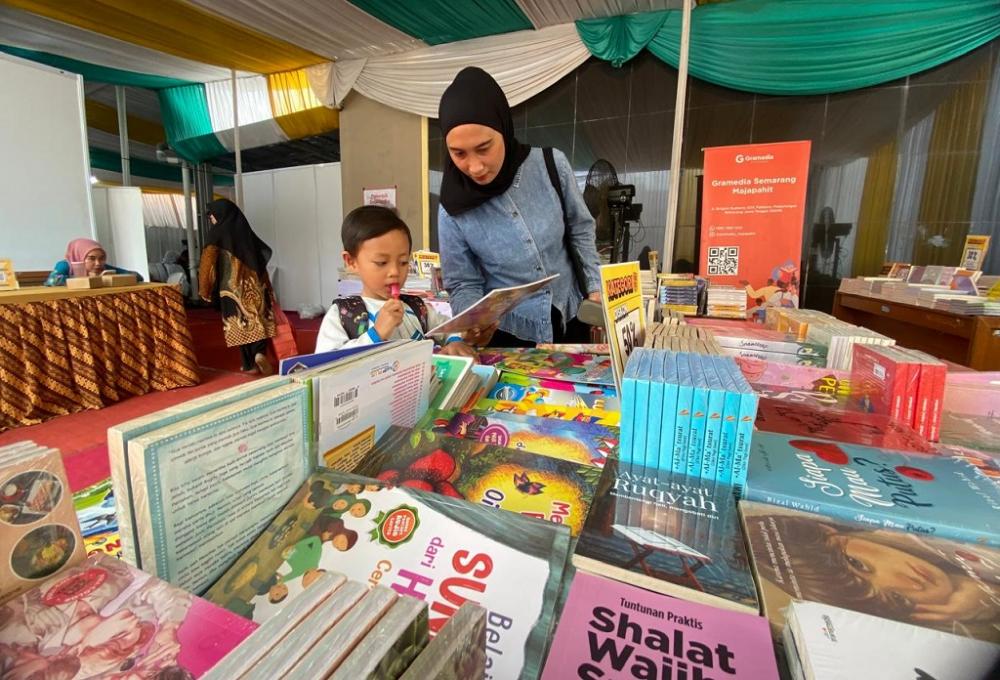 Berburu Harta Karun Ilmu, Buku Diskon Hingga 70 Persen Menanti