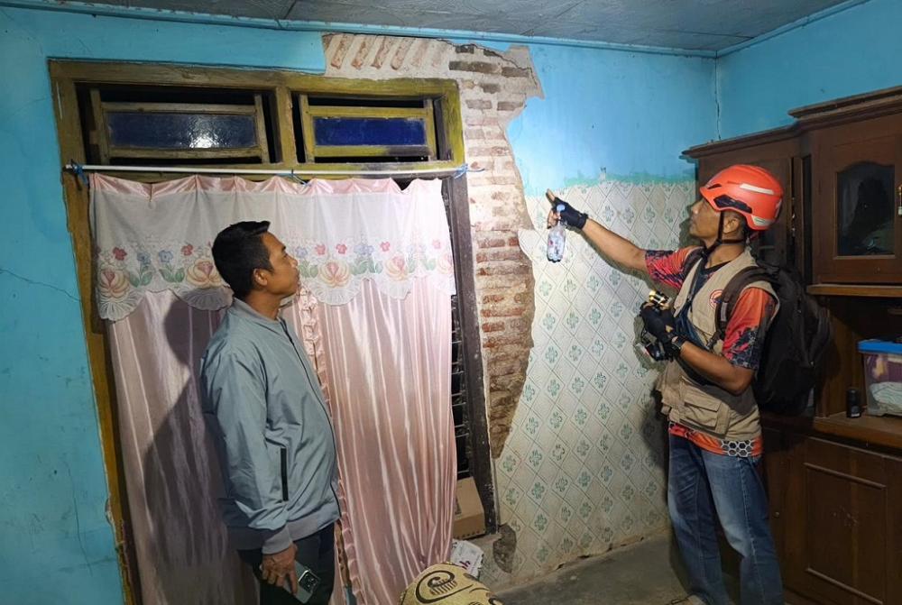 Gempa 3,4 M, Sejumlah Rumah di Desa Jambangan Batang Rusak