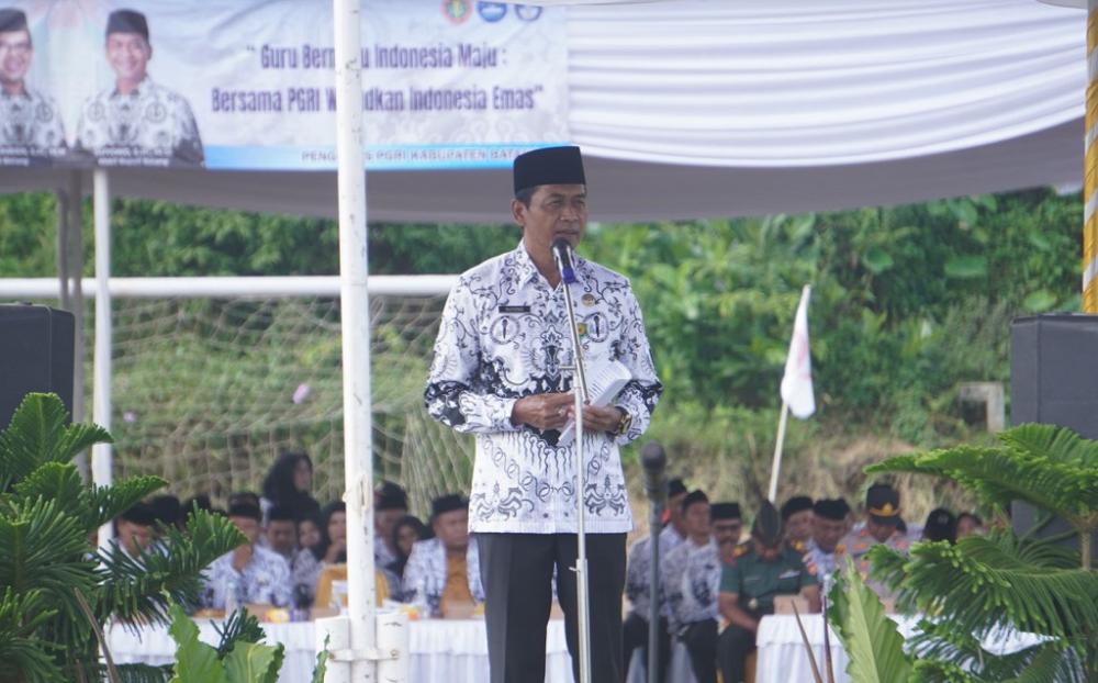 HUT PGRI Ke-80, Pemkab Batang Perkuat Perlindungan dan Kompetensi Guru