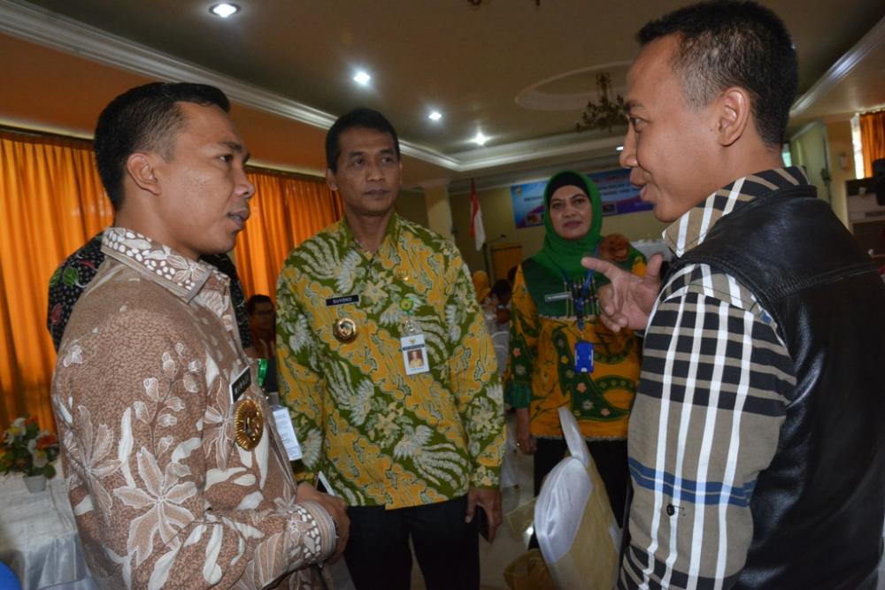 Pemkab Meminta Tempat Rest Area Jalan Tol Pamerkan Produk Lokal UMKM