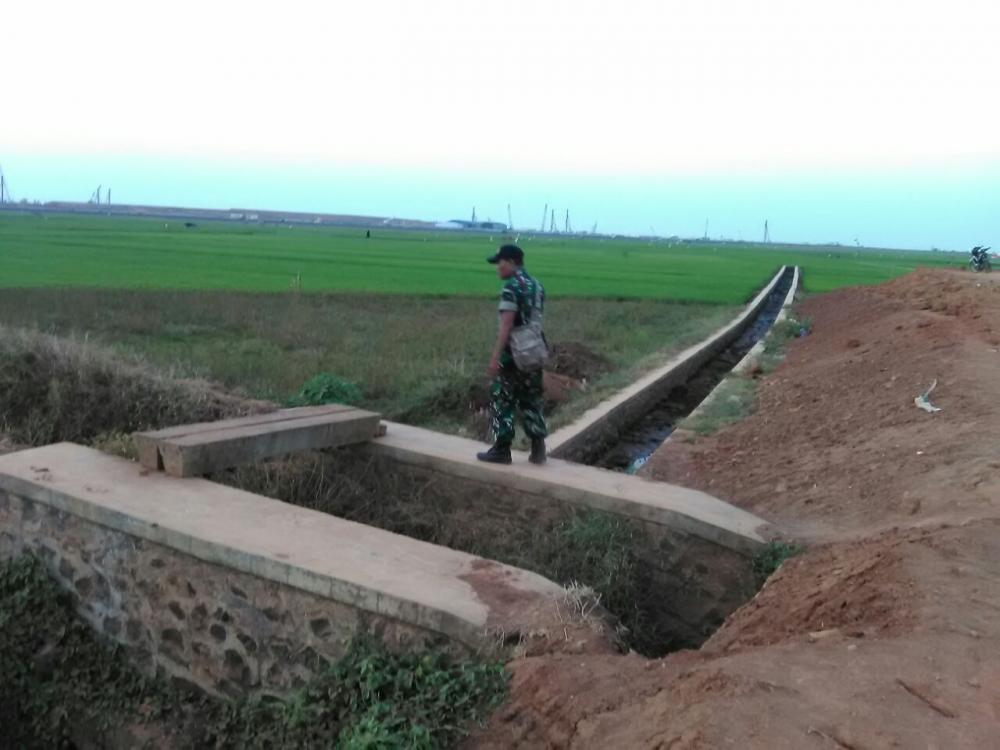 Kodim Batang Lakukan Pengecekan Saluran Irigasi