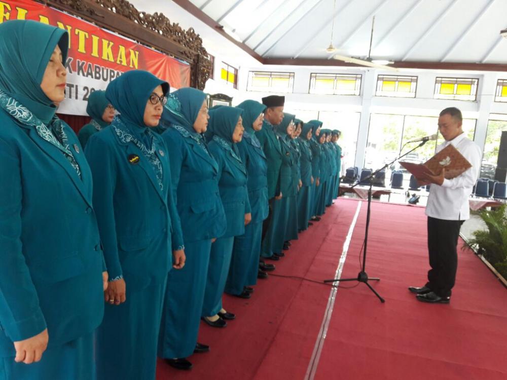 Bupati Wihaji Menutut PKK untuk Kreatif dan Inovatif