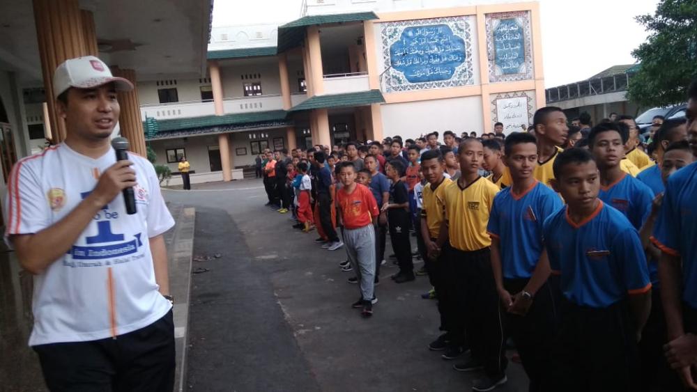 Santri Ponpes Modern Tazakka Batang Selalu Jaga Kesehatan