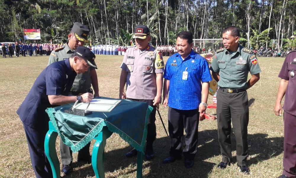 Upacara Pembukaan TMMD  Sengkuyung Tahap II di Batang