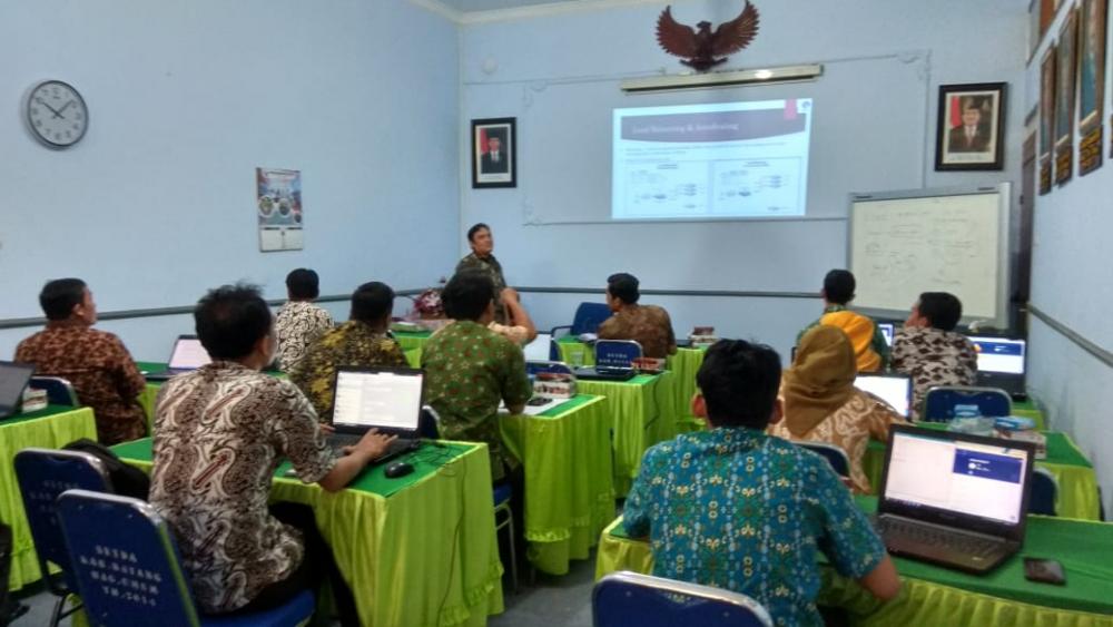 Hosting System dan Cloud Computing Jawaban Efisiensi Infrastruktur Server